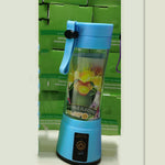 Mixrion USB Mini Blender – Portable Smoothie & Juice Maker